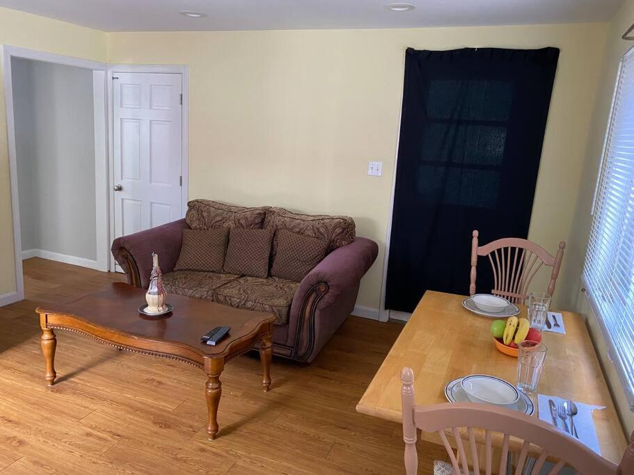 Sunny One Bedroom In Historic Downtown Dover Eksteriør bilde